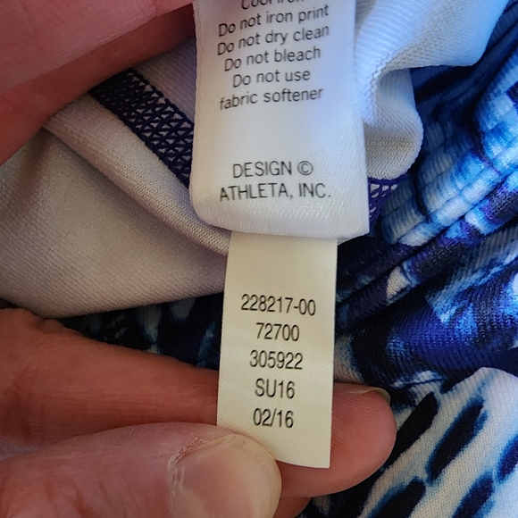 Athleta Biker Running Athletic Shorts Small - Picture 8 of 9